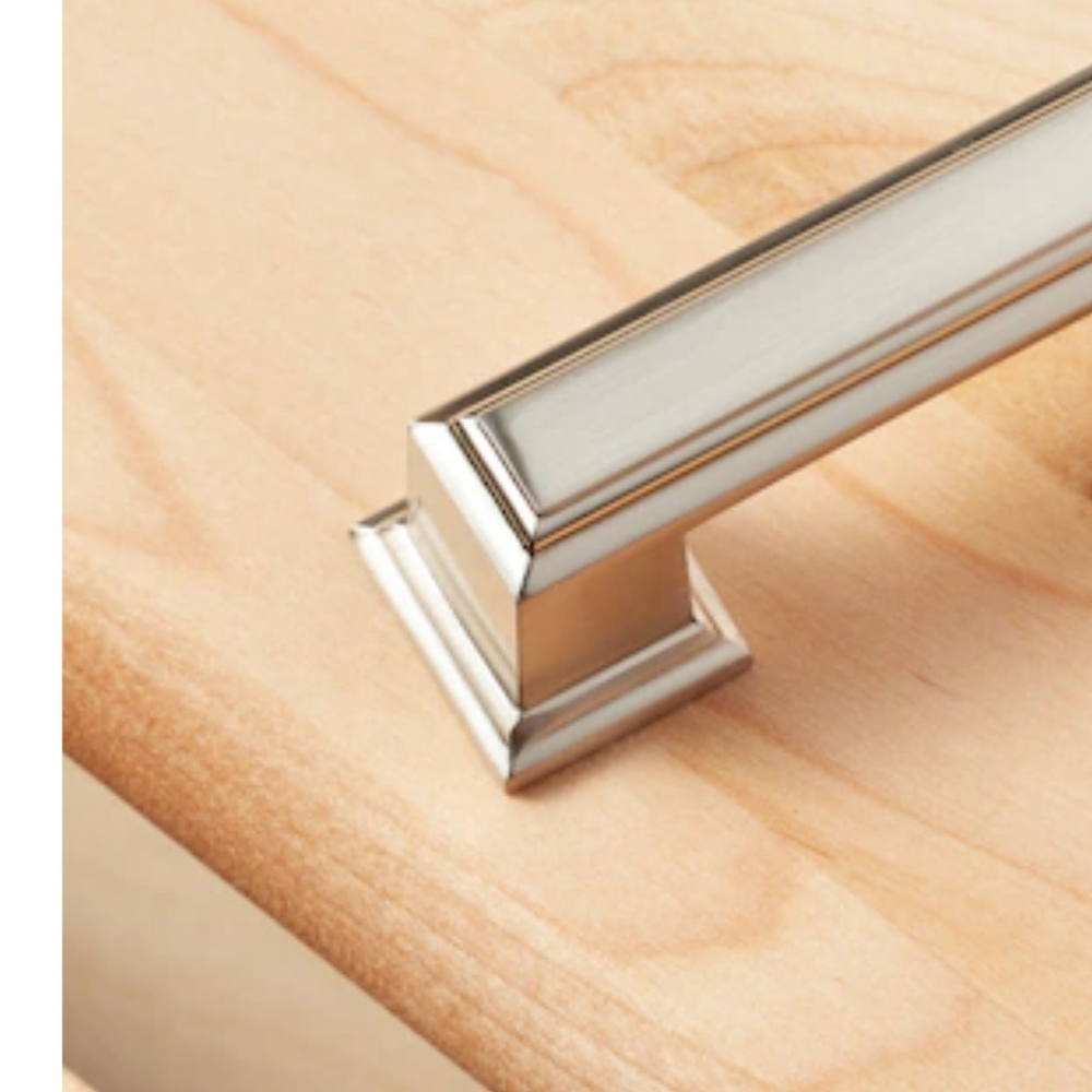 Bundle of five silver pull handles 6 inches